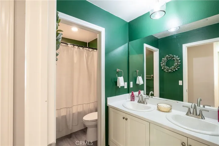 upstairs guest bath