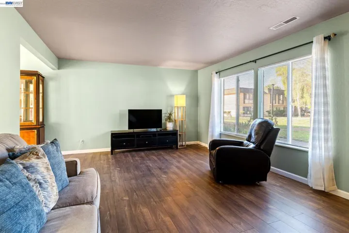 2456 Oliver Dr, Hayward, California 94545 — photo 5