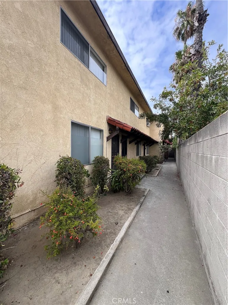 7911 7921 Macdonald, Huntington Beach, California 92647 — photo 4