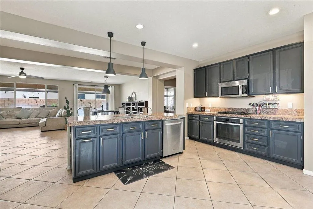 16-Kitchen 16-Kitchen
