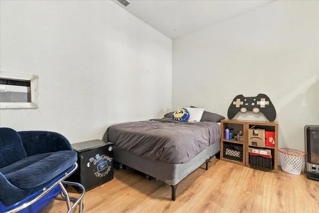 33-Bedroom 4 33-Bedroom 4