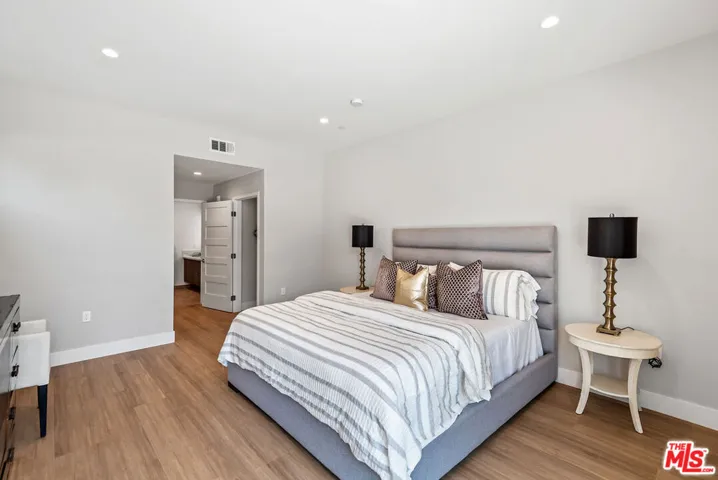 1906 Overland Avenue 204, Los Angeles, California 90025 — photo 4