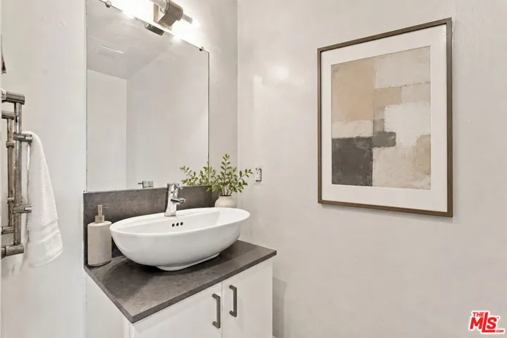 10433 Wilshire Boulevard 407, Los Angeles, California 90024 — photo 5