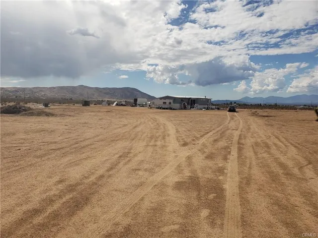 23952 Apple Valley, Apple Valley, California 92308 — photo 5
