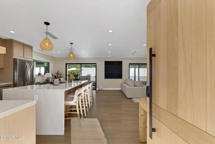 5722 Le Sage Avenue, Woodland Hills, California 91367 — photo 4