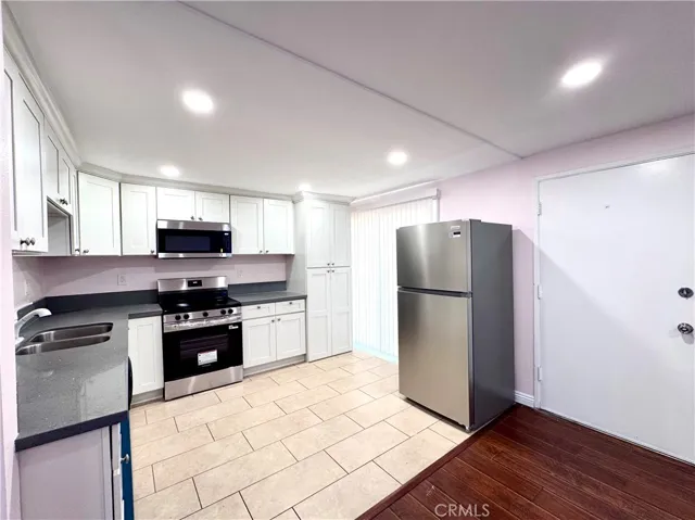 14292 Red Hill Avenue, Tustin, California 92780 — photo 5