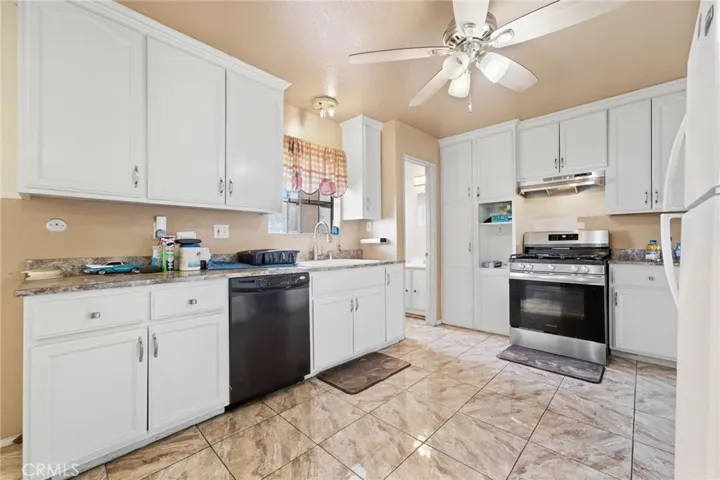 8634 Park Street 3, Bellflower, California 90706 — photo 5