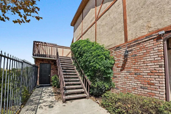 465 Fourth Avenue 10, Chula Vista, California 91910 — photo 4