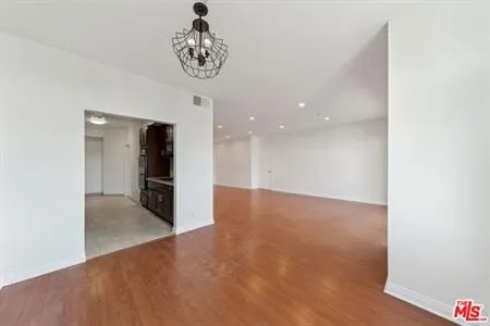 1508 Greenfield Avenue 307, Los Angeles, California 90025 — photo 4