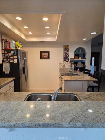 13910 Driftwood Drive, Victorville, California 92395 — photo 5