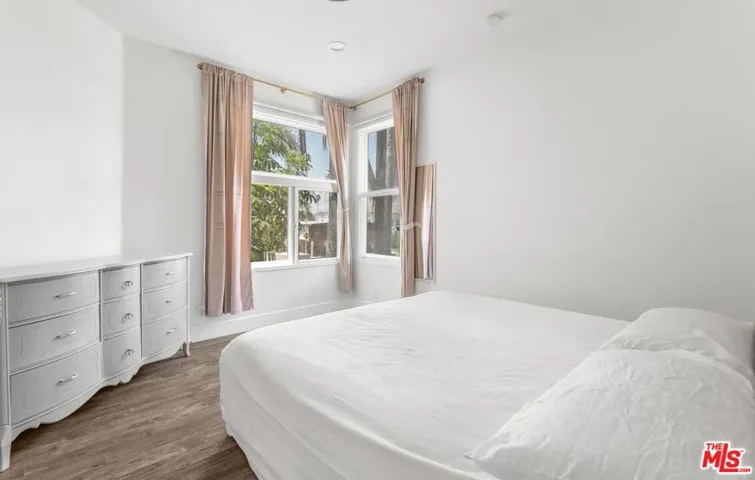 620 S Gramercy Place 206, Los Angeles, California 90005 — photo 4