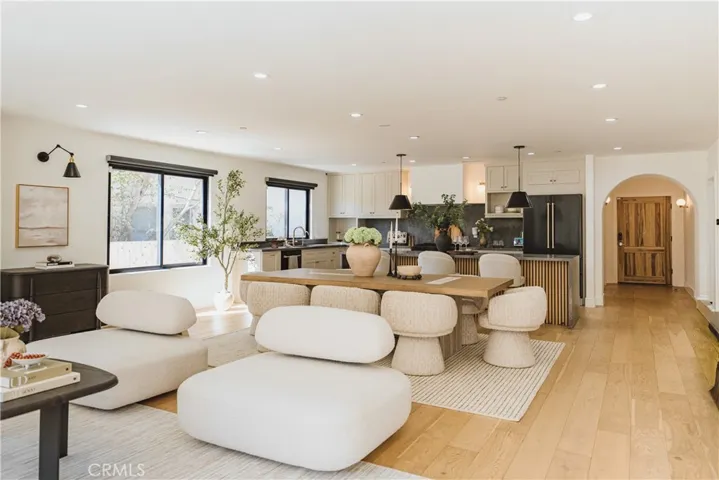 642 N Cahuenga, Los Angeles, California 90004 — photo 5
