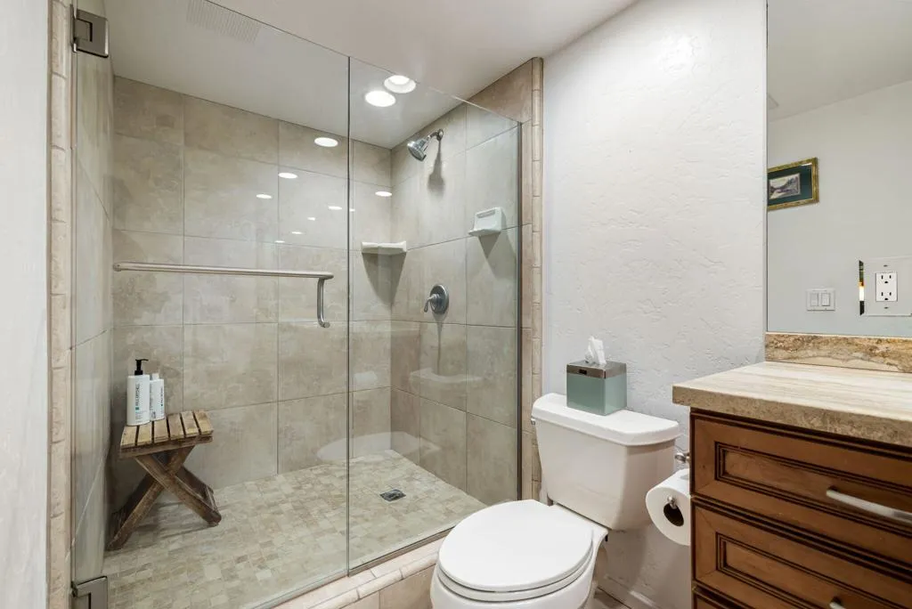 38-web-or-mls-JBMission_OPMG_0926_038