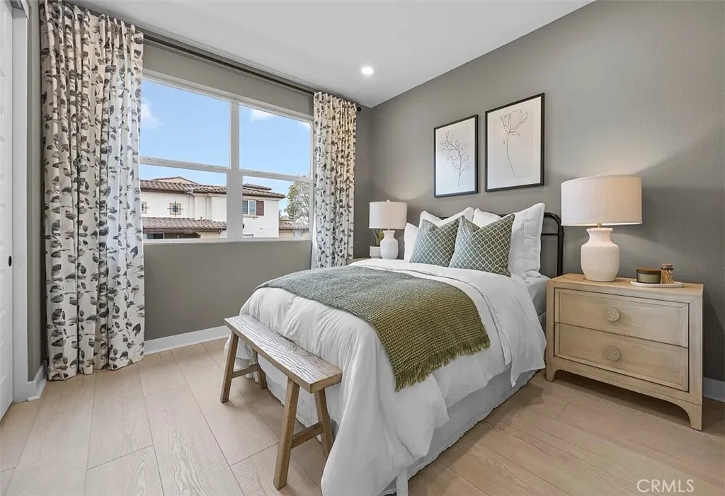 Builder Model-Guest Bed