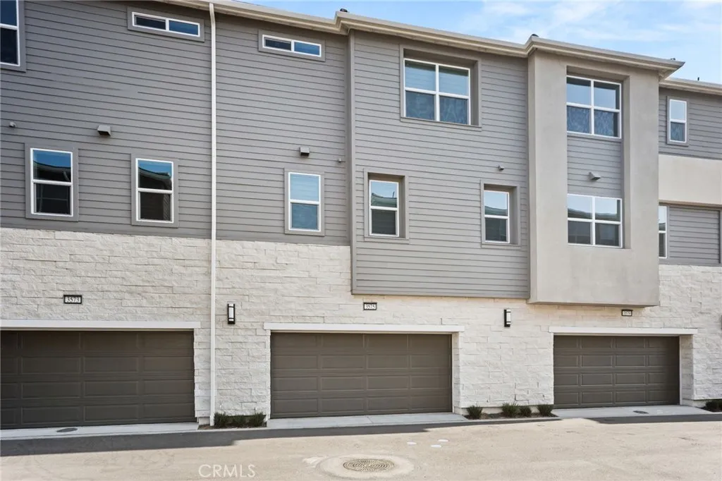 2 Car Garage