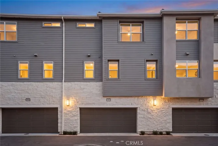 2 Car Garage