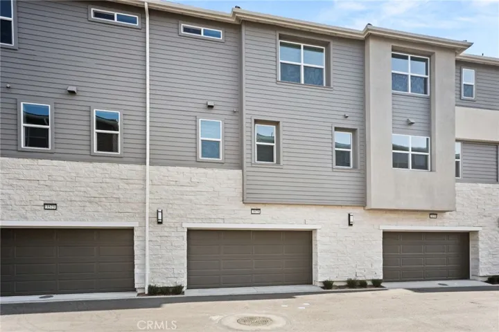2 Car Garage