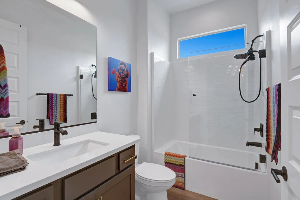GUEST BATHROOM.jpg mls