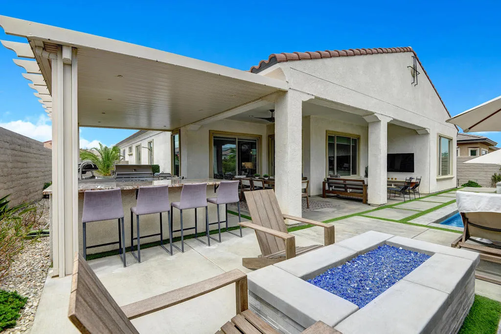 BACK OF HOME REVERSE.jpg mls