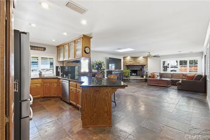 25434 Via Pacifica, Valencia, California 91355 — photo 5