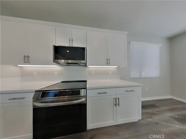 1705 Lorraine, Corona, California 92882 — photo 5