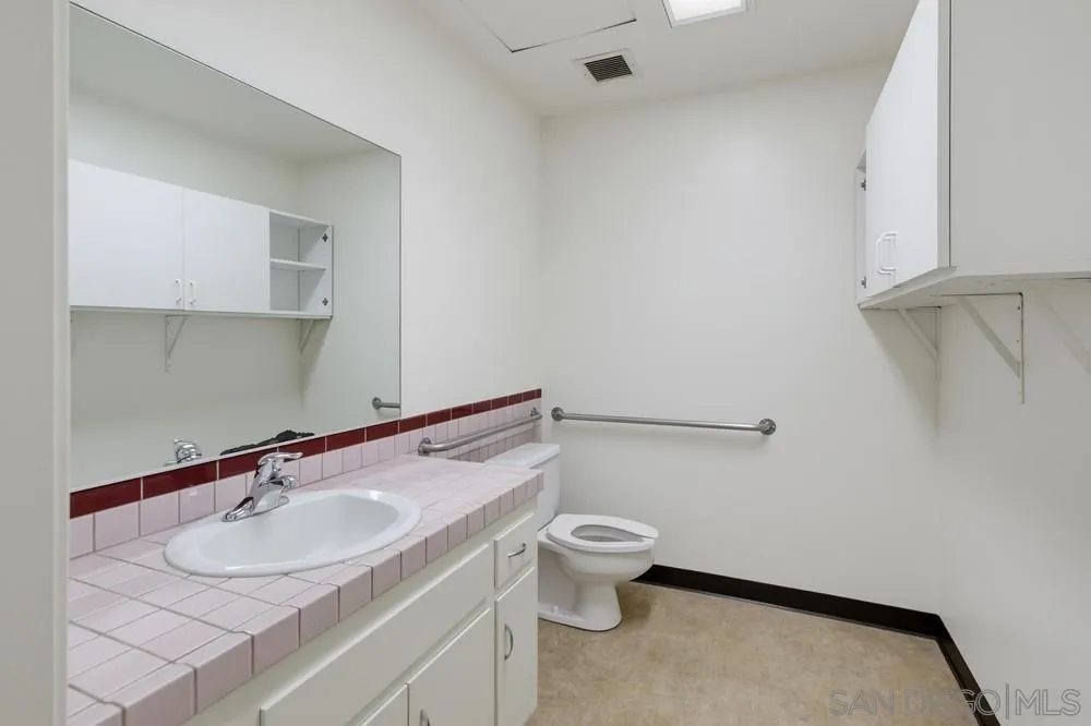 Bathroom Bathroom