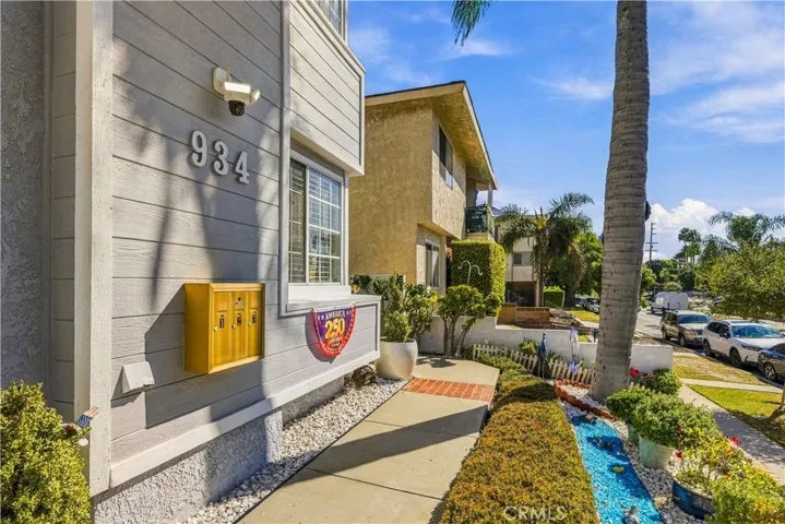 934 W 26th 1, San Pedro, California 90731 — photo 4
