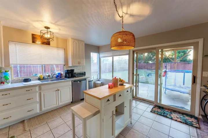 1527 Triton Pl, San Diego, California 92154 — photo 5