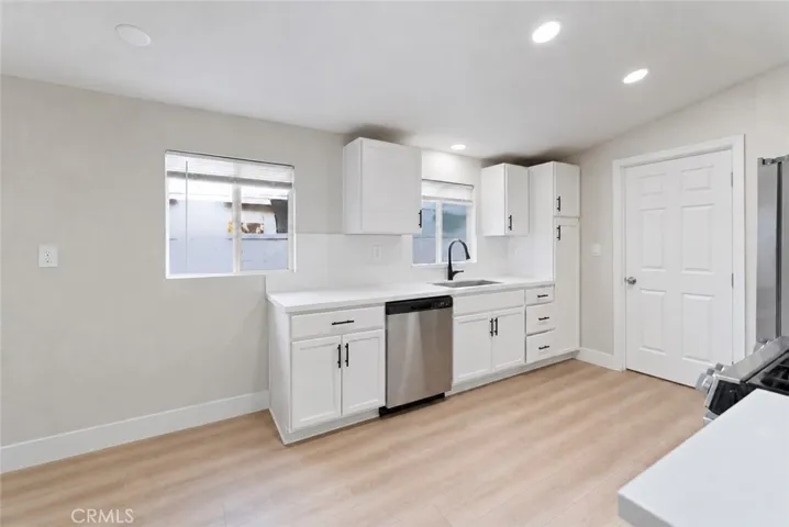 332 S Ramona, Hemet, California 92543 — photo 5