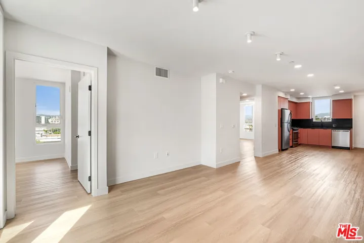 10601 Washington Boulevard 514, Los Angeles, California 90232 — photo 4