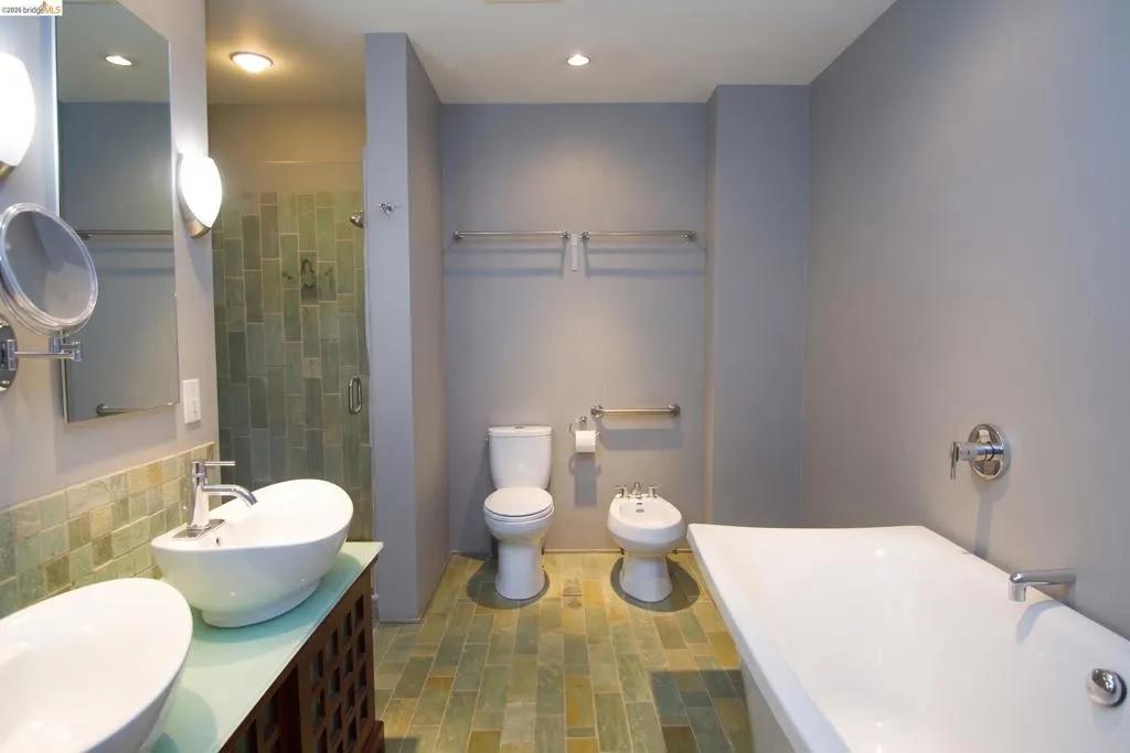 Bathroom - AI used to declutter the original photo.