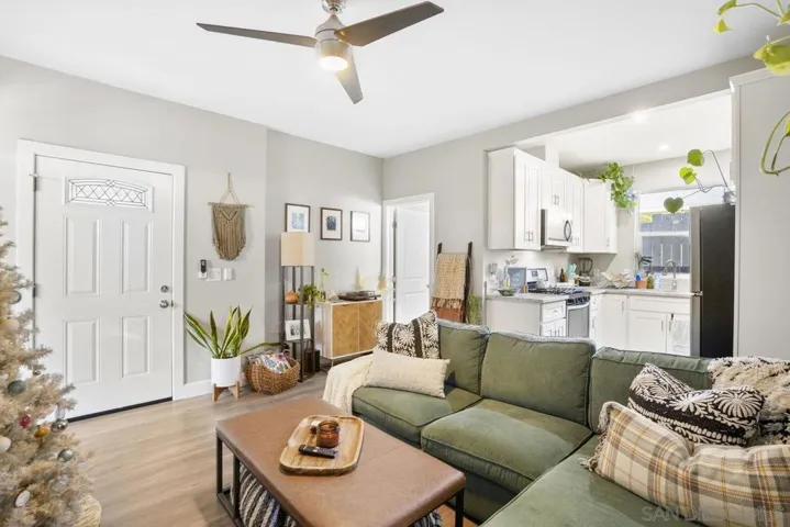 Living room for 2bd