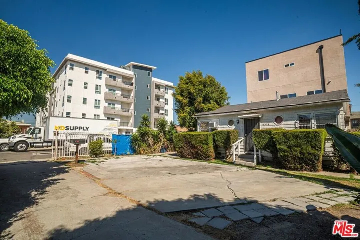 6526 Brynhurst Avenue, Los Angeles, California 90043 — photo 5