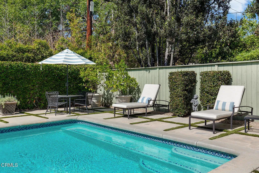 263 Glen Summer Rd 037-mls