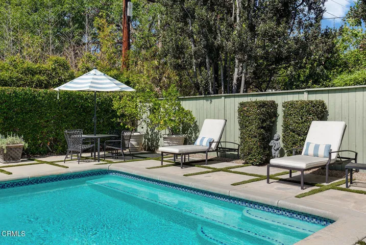 263 Glen Summer Rd 037-mls