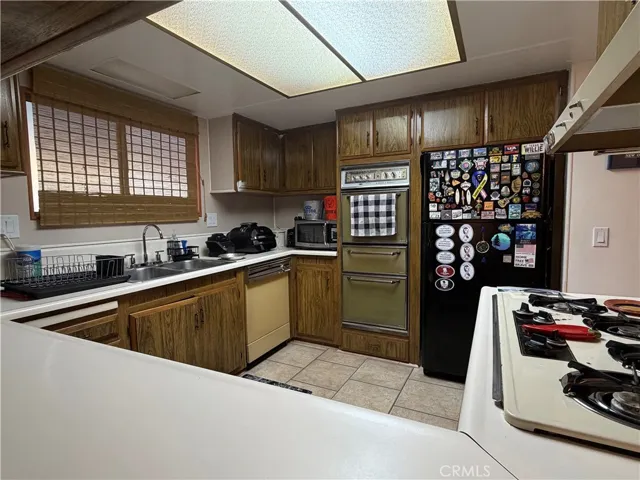 320 N Park Vista 52, Anaheim, California 92806 — photo 4