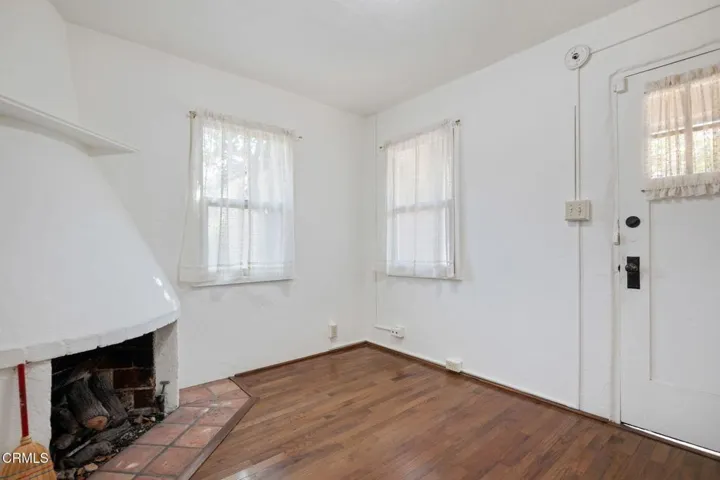 Studio classic fireplace