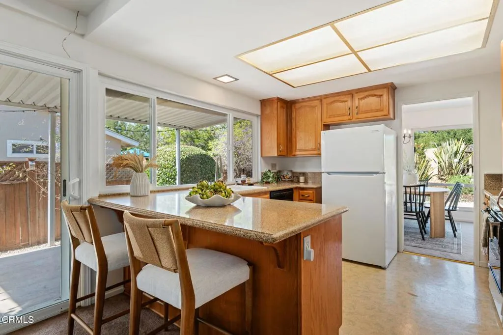 12-Kitchen 12-Kitchen