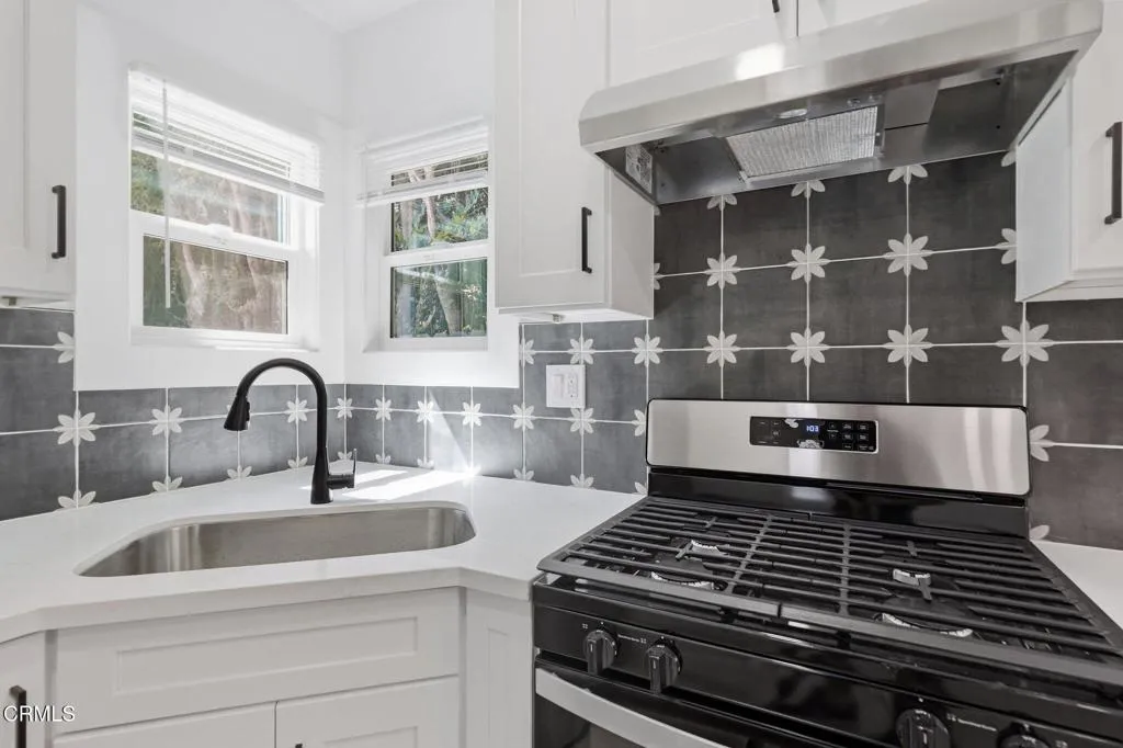 46-web-or-mls-108_Barry_Dr_Ventura_CA_93
