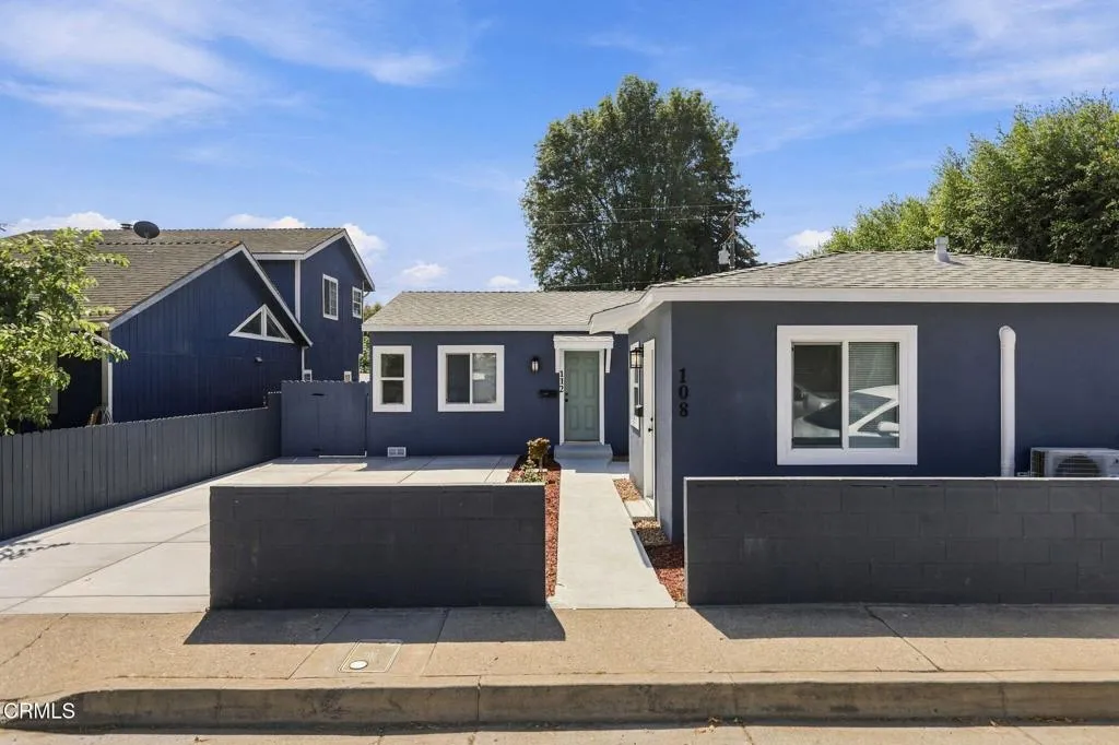 36-web-or-mls-108_Barry_Dr_Ventura_CA_93