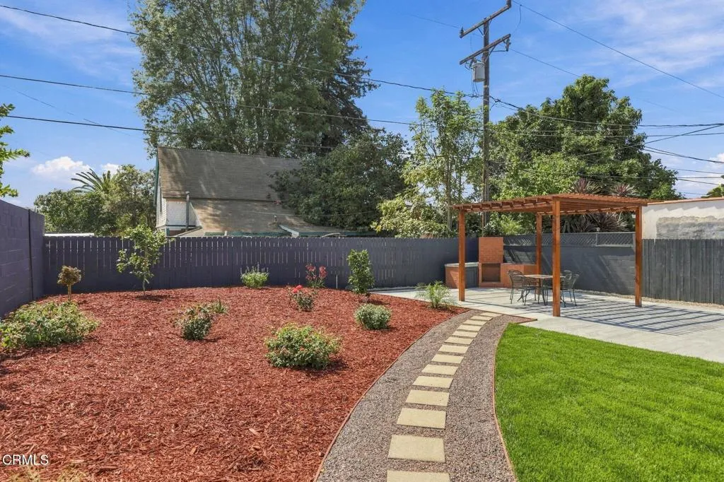 75-web-or-mls-108_Barry_Dr_Ventura_CA_93