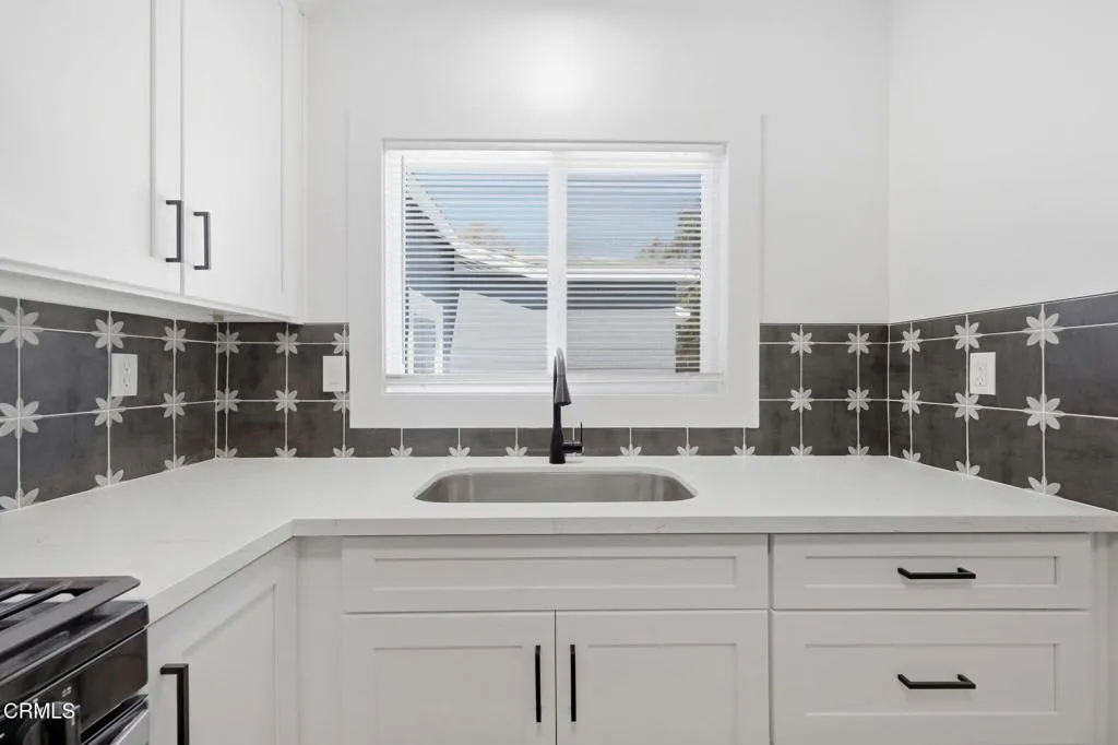 58-web-or-mls-108_Barry_Dr_Ventura_CA_93