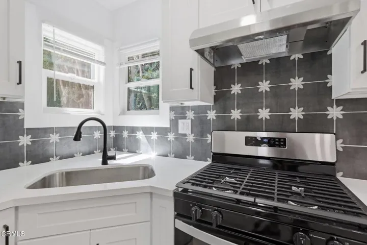 46-web-or-mls-108_Barry_Dr_Ventura_CA_93