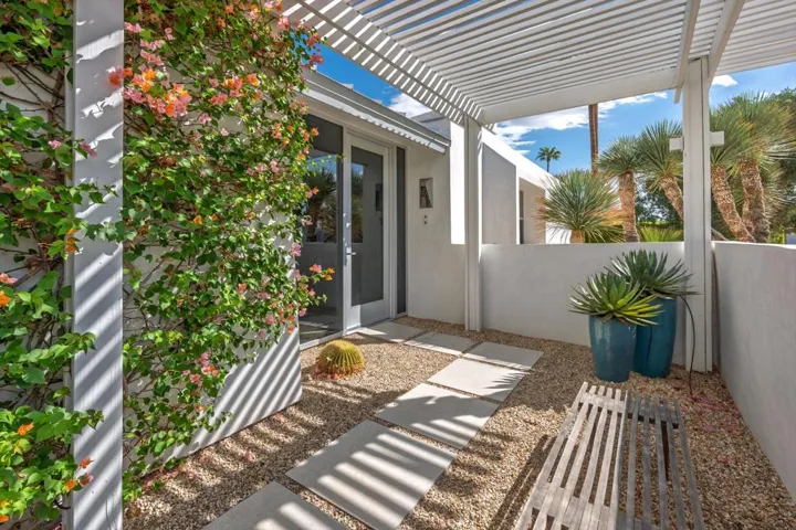2210 E Calle Papagayo, Palm Springs, California 92262 — photo 4