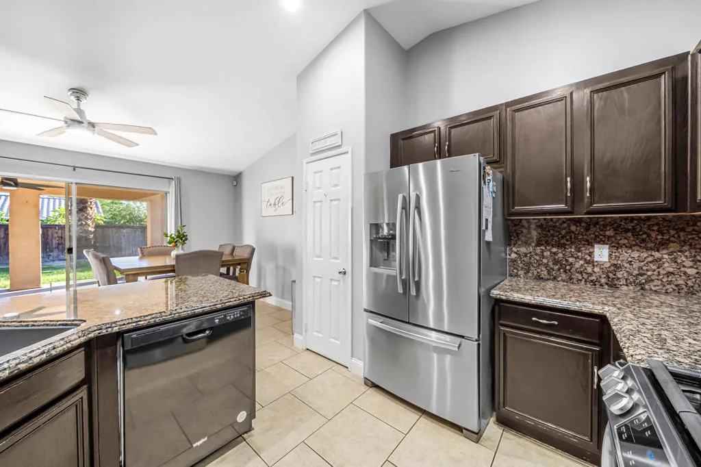 84119 ave europa (15)