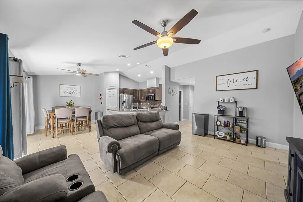 84119 ave europa (3)