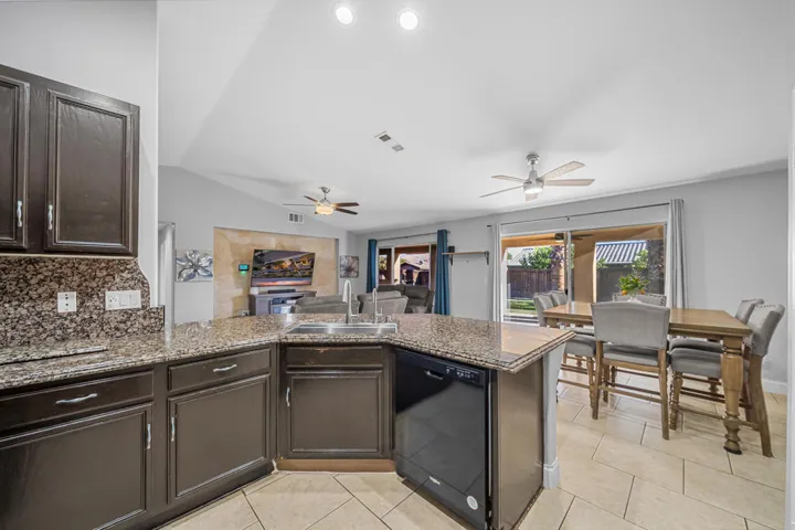 84119 ave europa (12)
