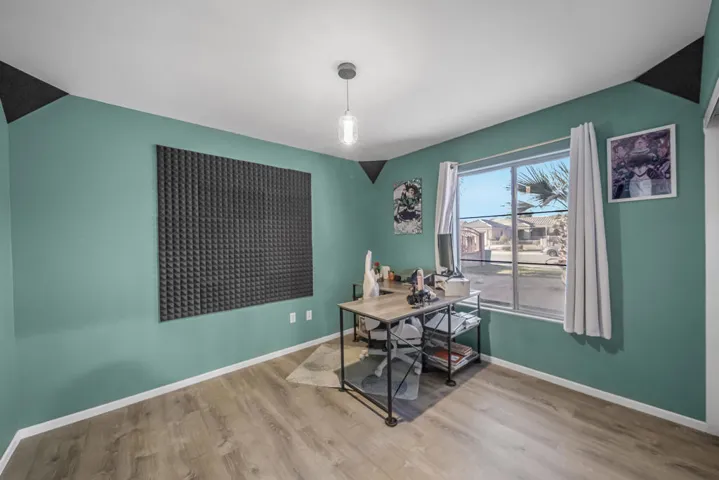 84119 ave europa (25)