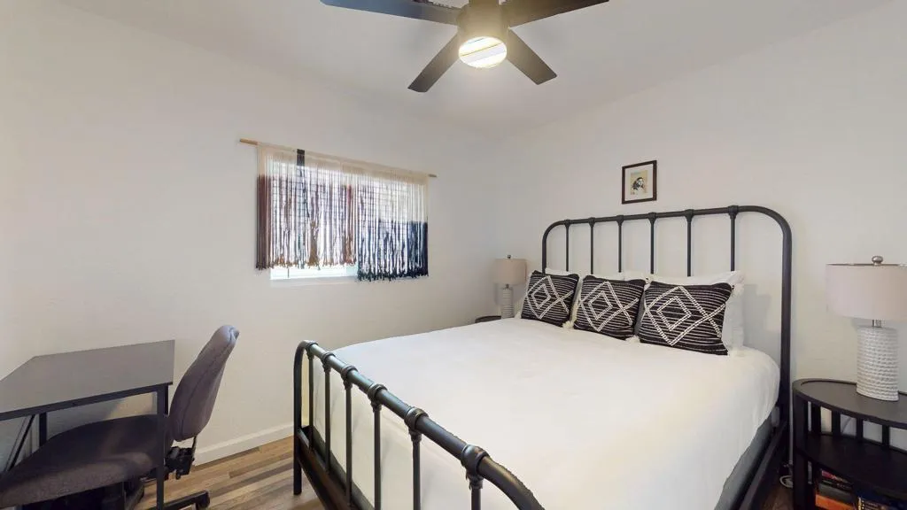 23-web-or-mls-60644-Lathem-09252026_1819