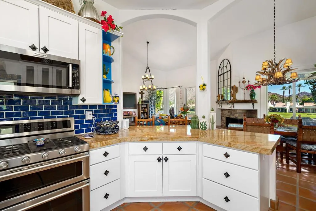 ...sleek countertops